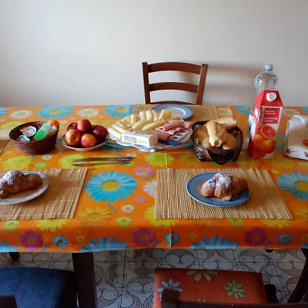 A Casa Di Marco Bed & Breakfast 2*