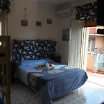 A Casa Di Marco Nocleg ze śniadaniem 2*